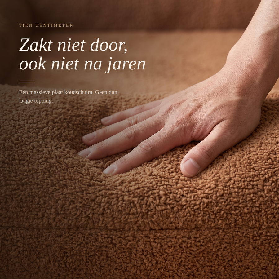 Hand drukt in de camel Woefel hondenmand die niet doorzakt